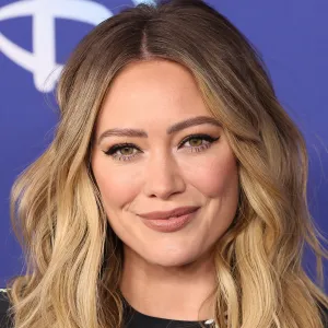 NEW YORK, NEW YORK - MAY 17: Hilary Duff attends the 2022 ABC Disney Upfront at Basketball City - Pier 36 - South Street on May 17, 2022 in New York City. (Photo by Arturo Holmes/WireImage)