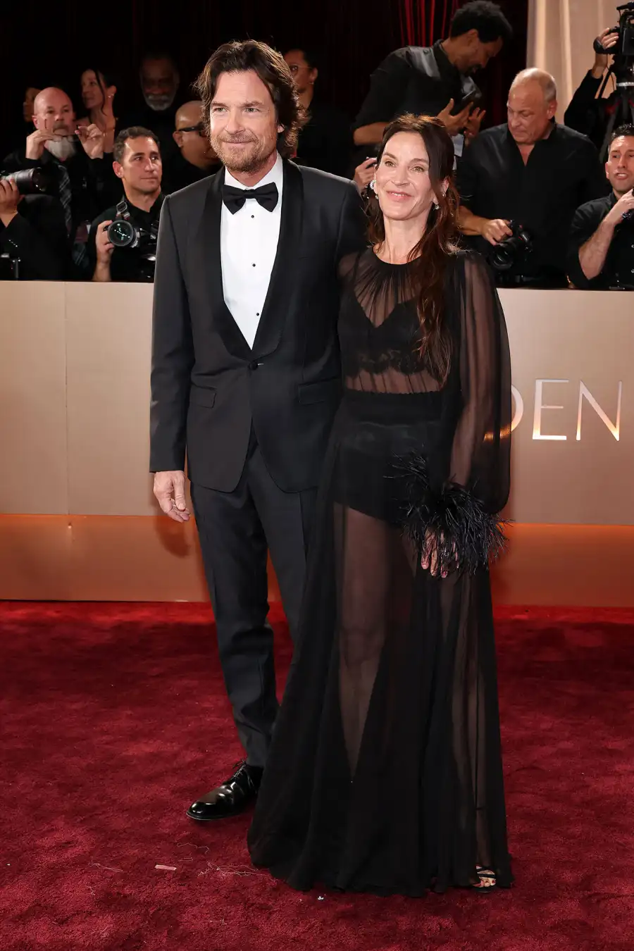 Jason Bateman and Amanda Anka Red Carpet Arrival Golden Globes 2026