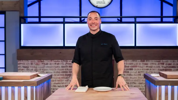 Jeff-Mauro-on-Worst-Cooks-in-America-Reality-Check.jpeg
