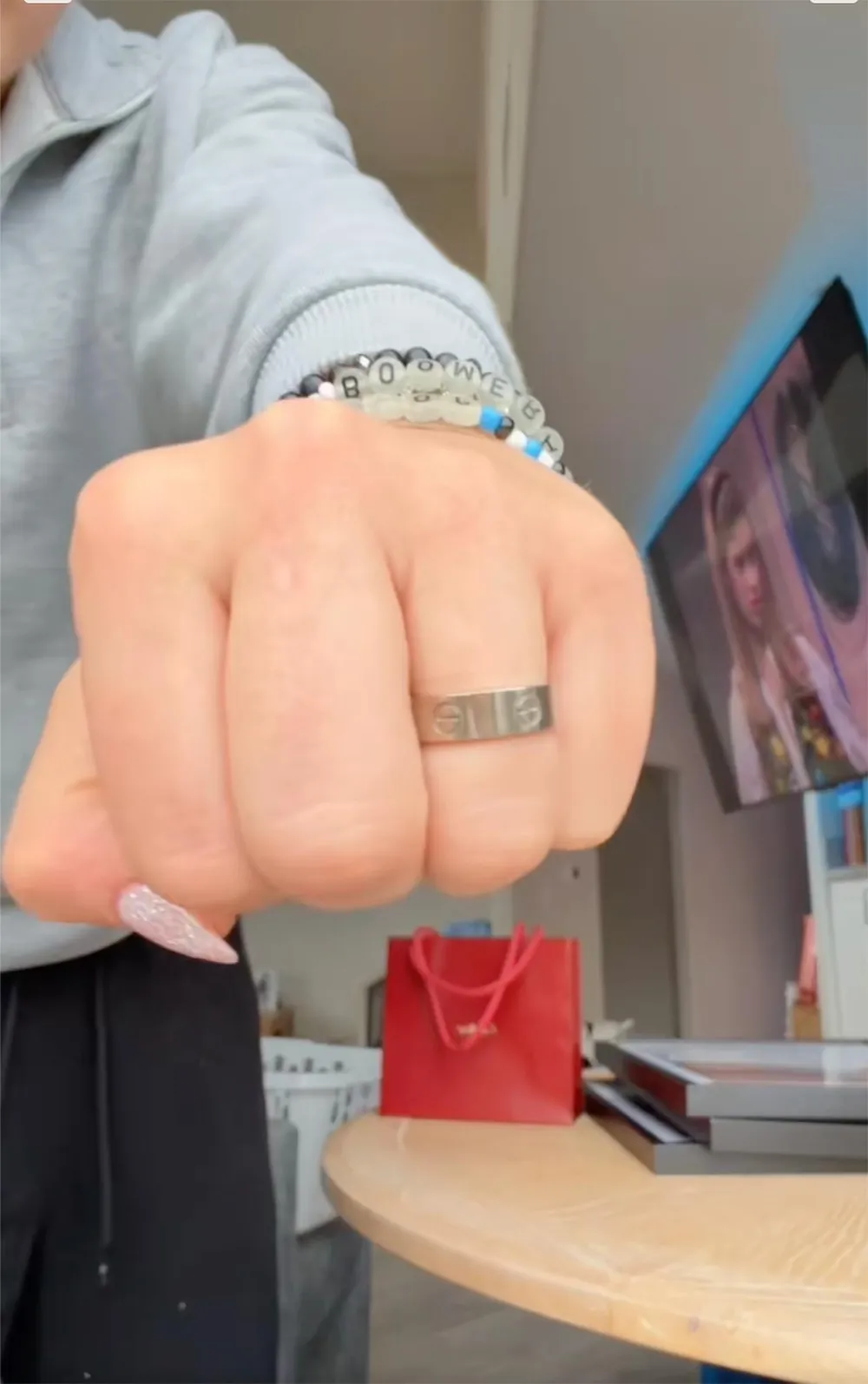 JoJo Siwa Shows Off Her New 2600 Cartier Ring From BF Chris Hughes