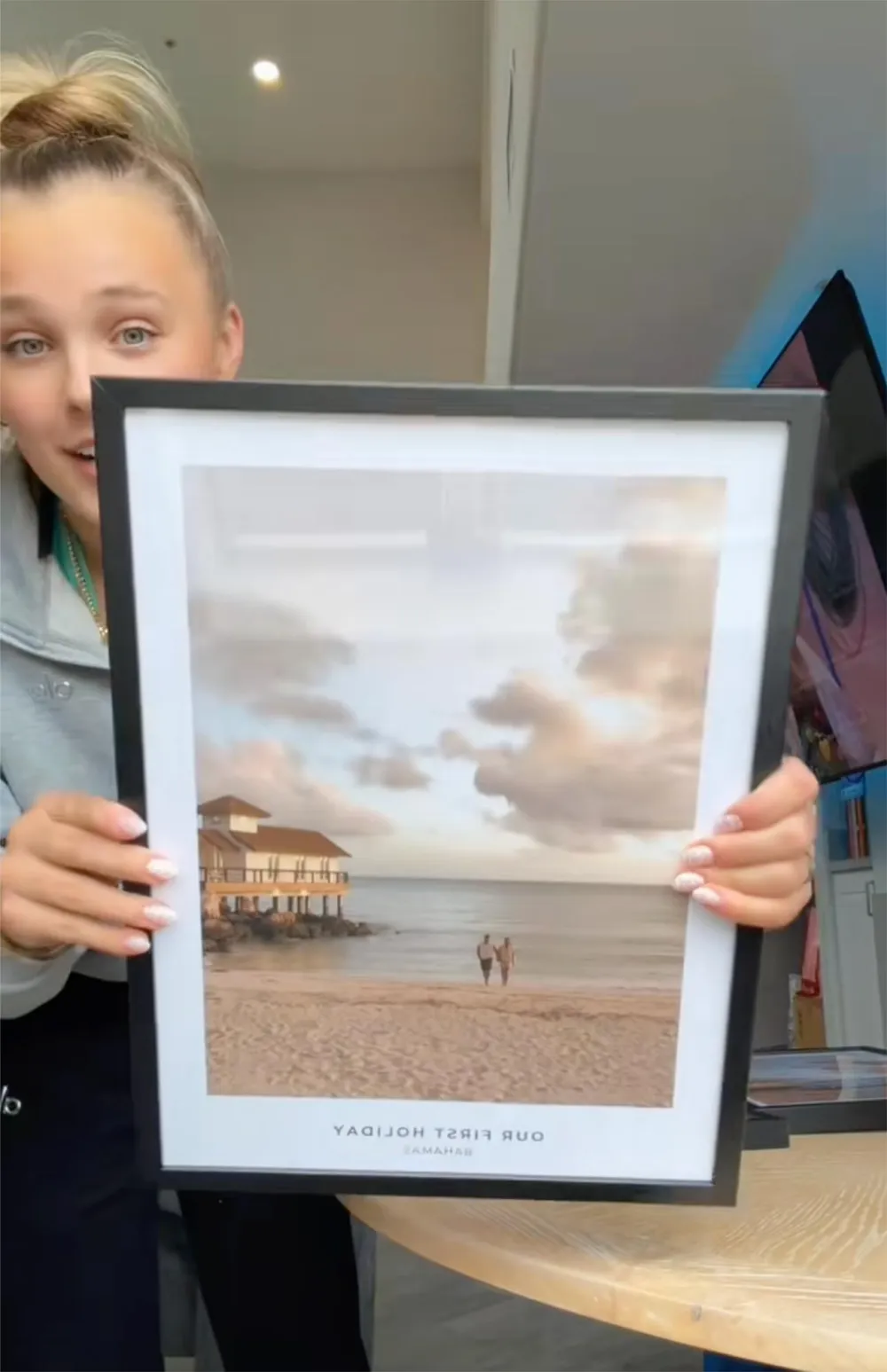 JoJo Siwa Shows Off Her New 2600 Cartier Ring From BF Chris Hughes