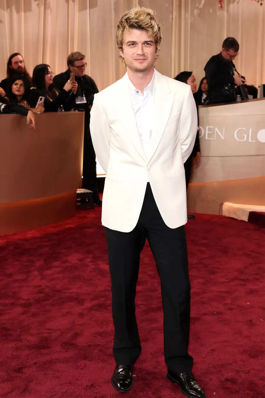 Joe Keery Red Carpet Arrival Golden Globes 2026