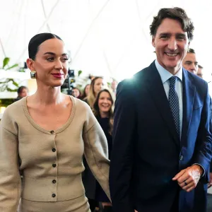 Katy Perry and Justin Trudeau Holding Hands Davos World Economic Forum