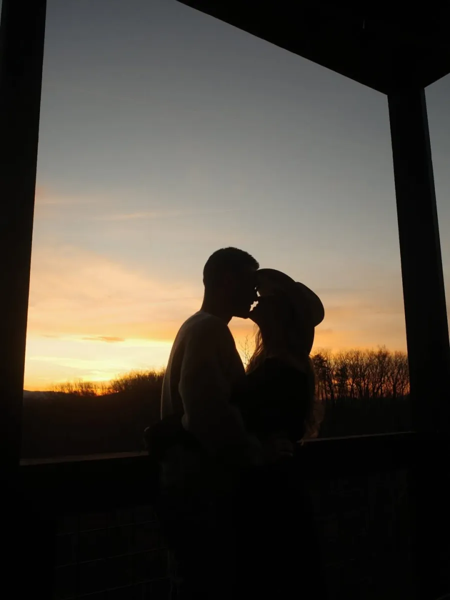 Kelsea Ballerini Chase Stokes update