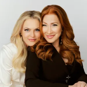 ‘Parent Trap' BFFs Lisa Ann Walter and Elaine Hendrix: I Never Have to Worry About Her Falling ‘Out of Love With Me’