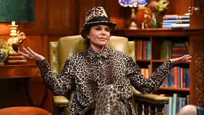 Lisa Rinna Reveals Why Nobody Suspects Rob as a Traitor