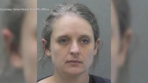 Louisiana Woman Attacked Cop Who Told Her to Leave Pond Trying to be a Mermaid Union Parish Sheriffs Office