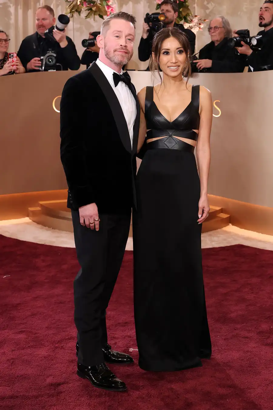 Macaulay Culkin and Brenda Song Red Carpet Arrival Golden Globes 2026
