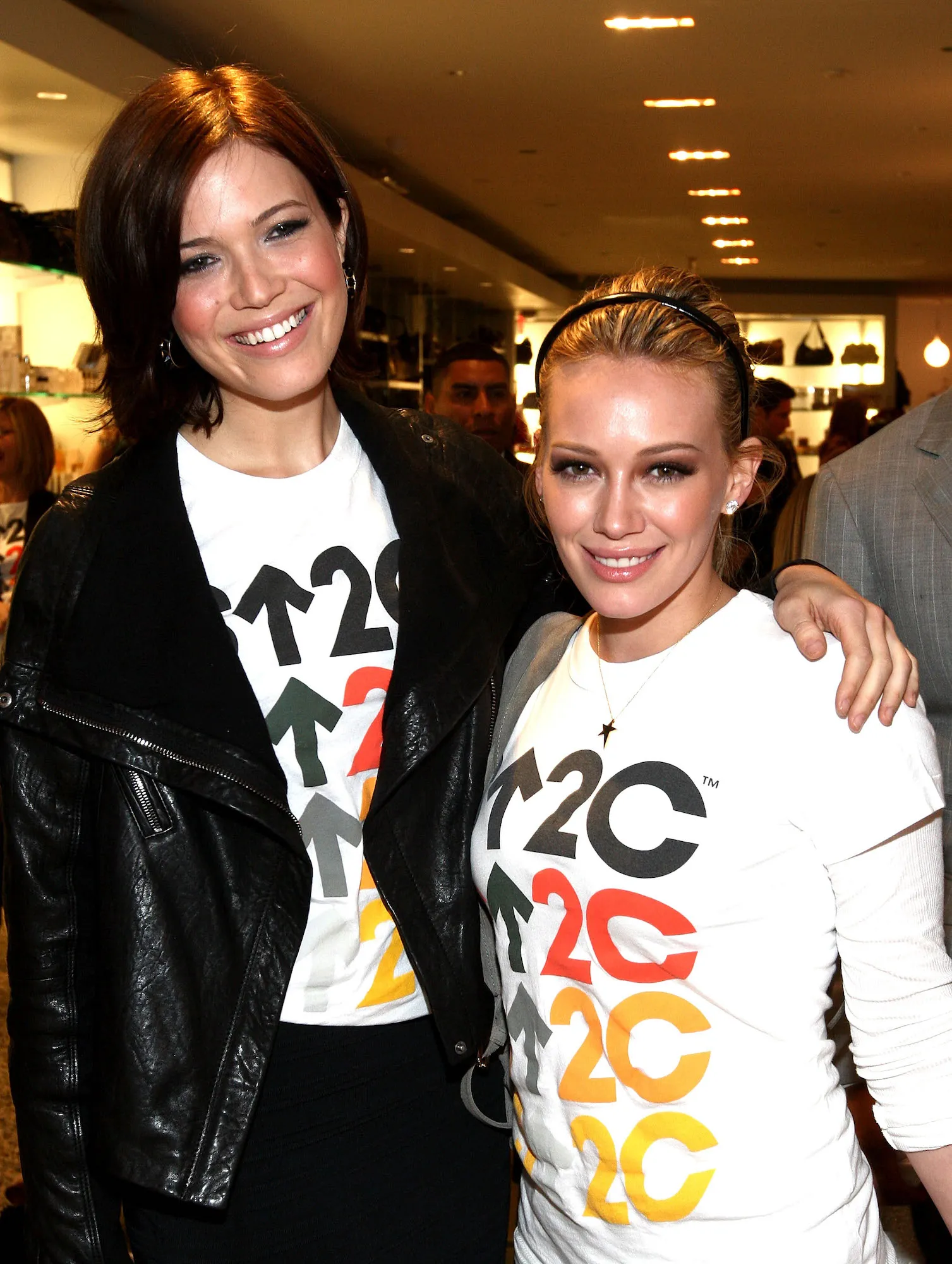 Mandy-Moore-and-Hilary-Duff-GettyImages-83991835
