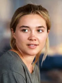 Florence Pugh in Midsommar
