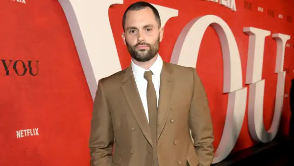 Penn-Badgley-GettyImages-2211690152