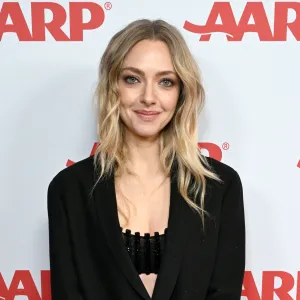 Amanda Seyfried Kitten Heels