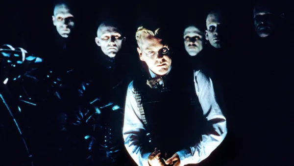 Kiefer Sutherland in Dark City