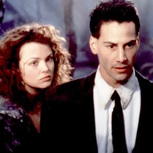 Keanu Reeves and Dina Meyer in Johnny Mnemonic
