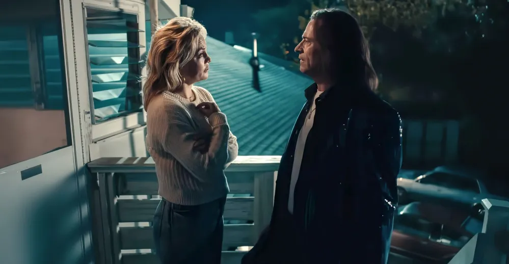 Breaking Down the Controversy Surrounding Kate Hudsons Song Sung Blue Role