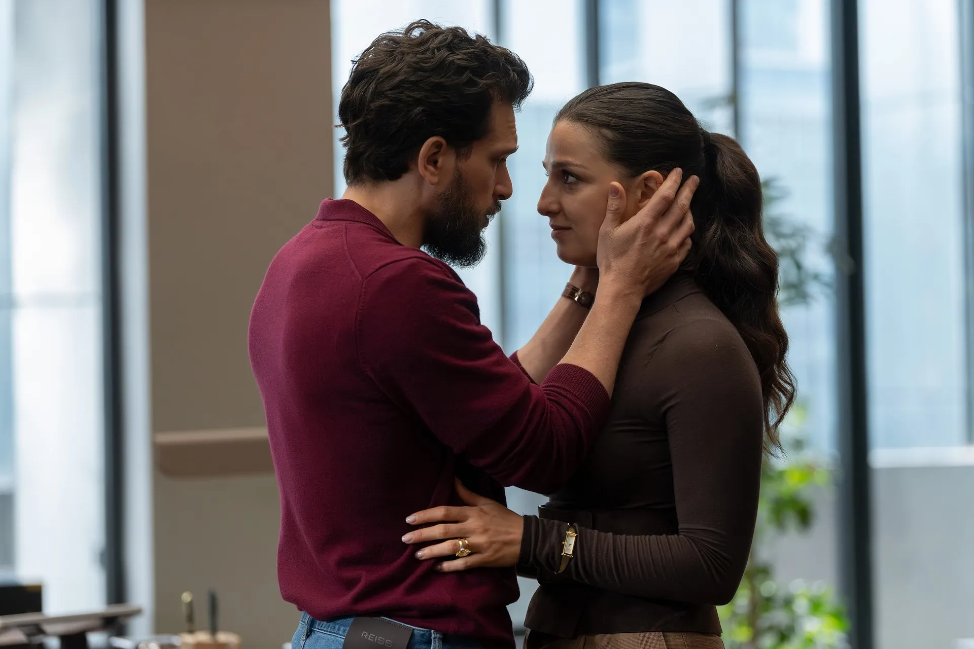 Kit Harington and Marisa Abela in Industry season 4