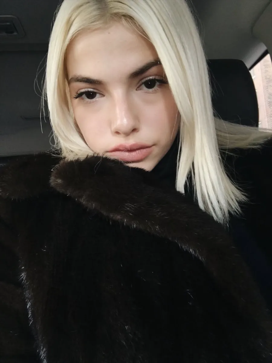 Relive 2016 Fashion and Beauty Trends With Selena Gomez, Emily Ratajkowski, Kim Kardashian and More