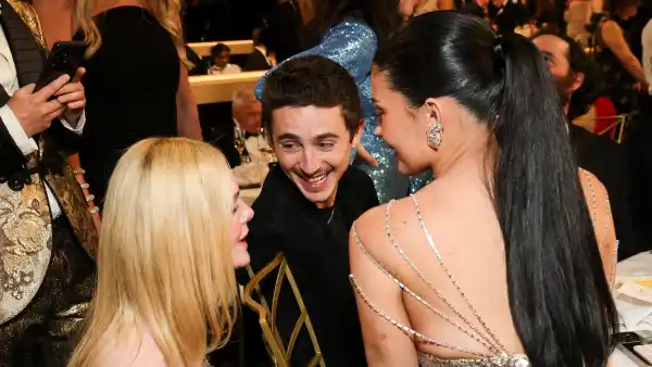 Kylie Jenner and Timothee Chalamet's Kiss Awkwardly Interrupted at Golden Globes
