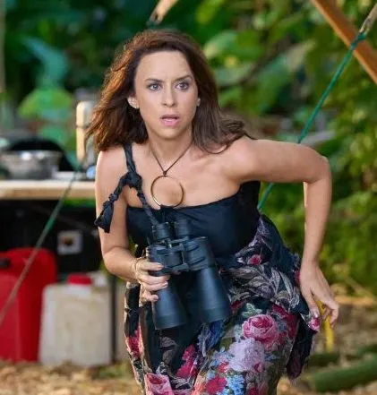 Lacey Chabert in Lost in Paradise
