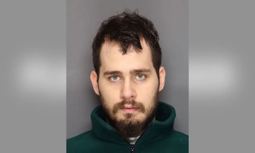 Man Dismembered Pregnant Sister Because She Was 'No Longer Innocent,' Left Pieces of Her on Neighbor's Steps