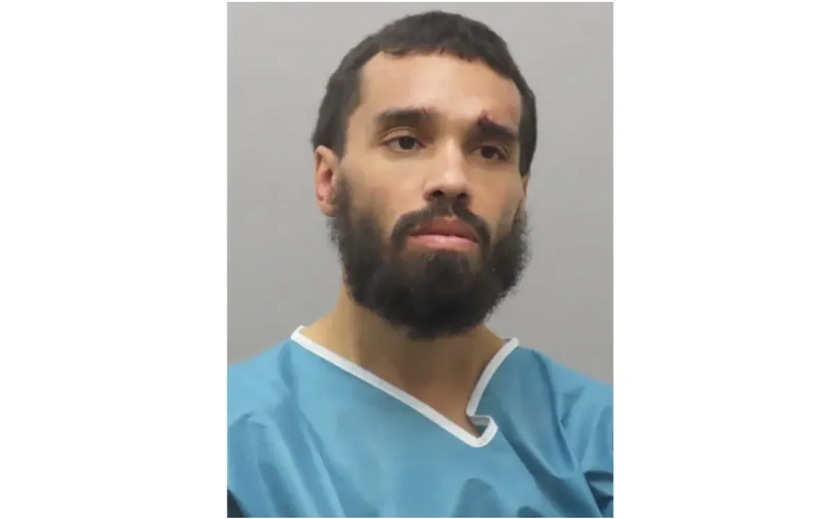 Missouri Man Killed Grandmother, Stabbed Her French Bulldogs Before Standoff With Cops