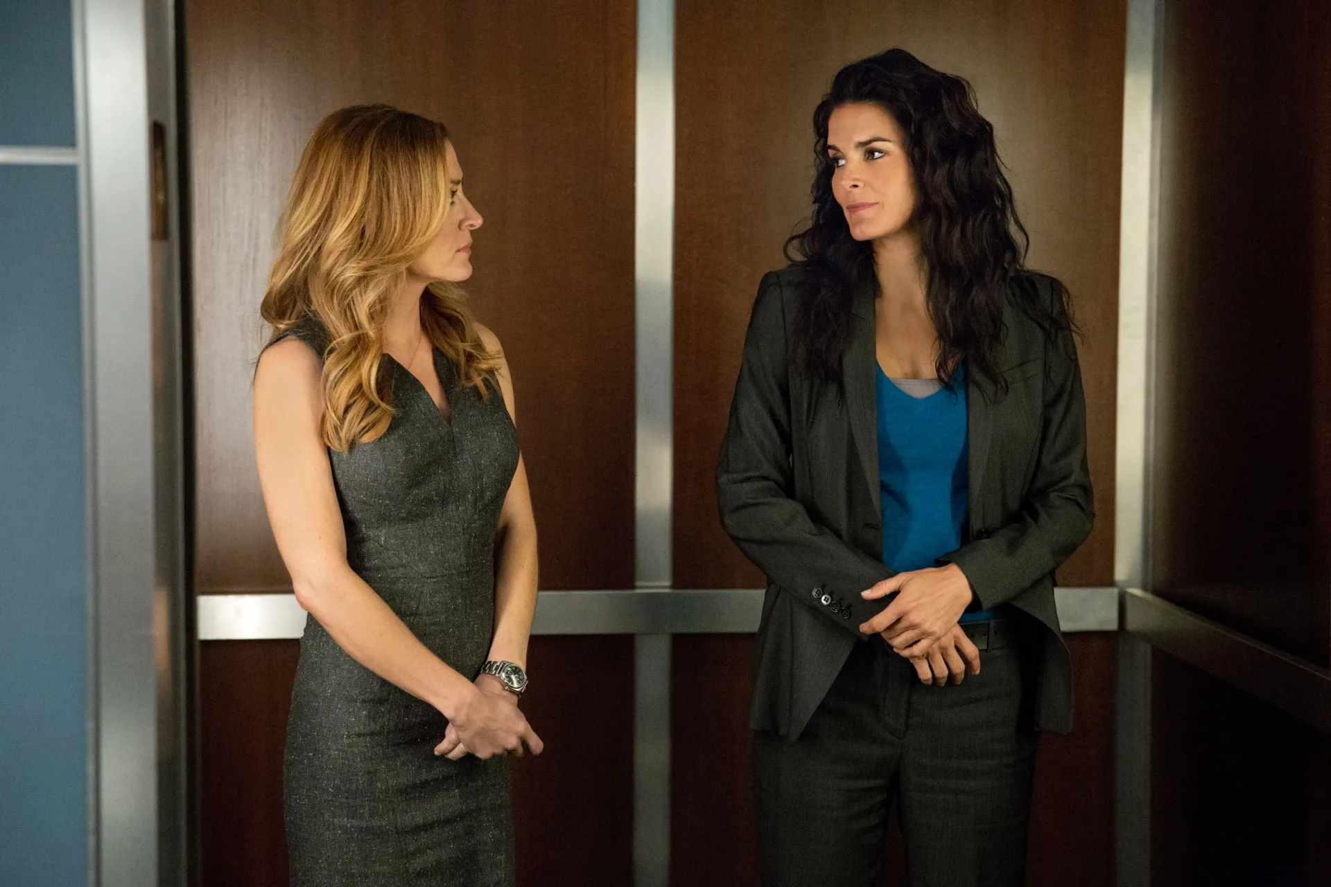 Sasha Alexander and Angie Harmon in Rizzoli & Isles