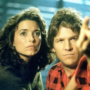 Karen Allen and Jeff Bridges in Starman