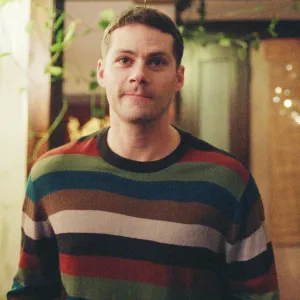 Dylan O'Brien and James Sweeney in Twinless