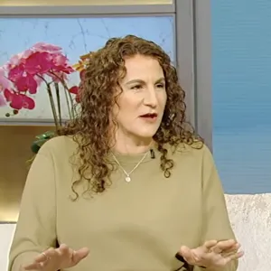 who is Bettijo B Hirschi