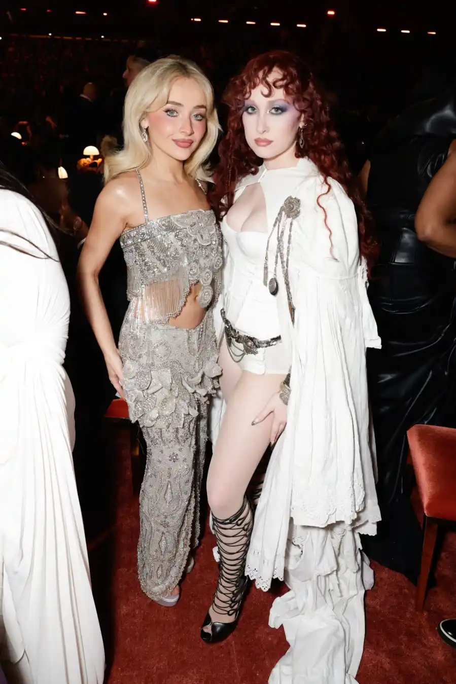 3140926_2151b-sabrina-carpenter-chappell-roan