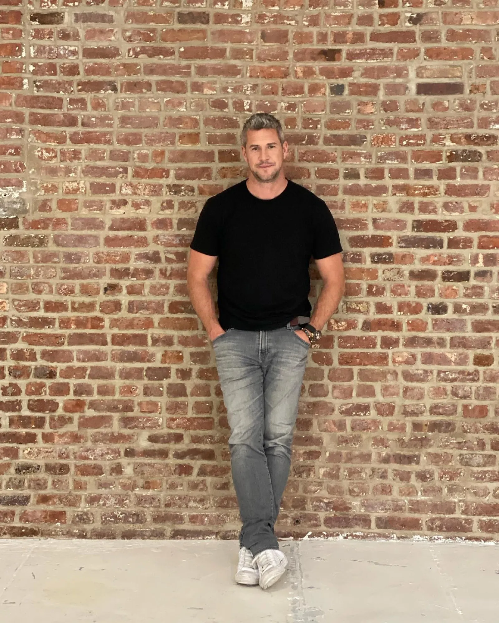 A Guide to Ant Ansteads Legal Troubles Business Bankruptcy Renee Zellweger Rental Lawsuit 1