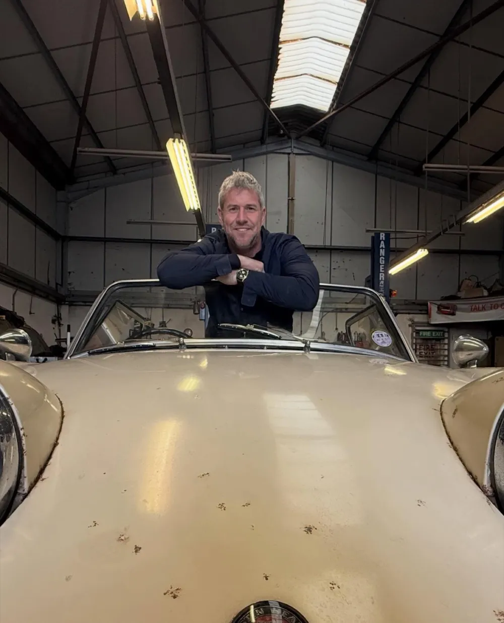 A Guide to Ant Ansteads Legal Troubles Business Bankruptcy Renee Zellweger Rental Lawsuit