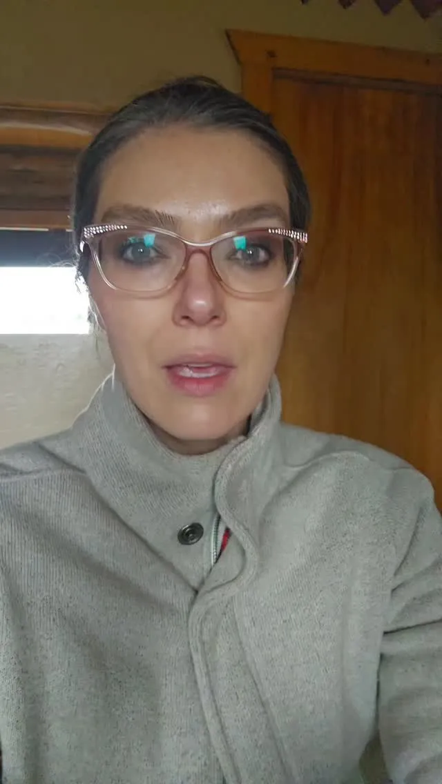 Adrianne Curry reacciona al documental 'Top Model' de Netflix y critica a Tyra Banks