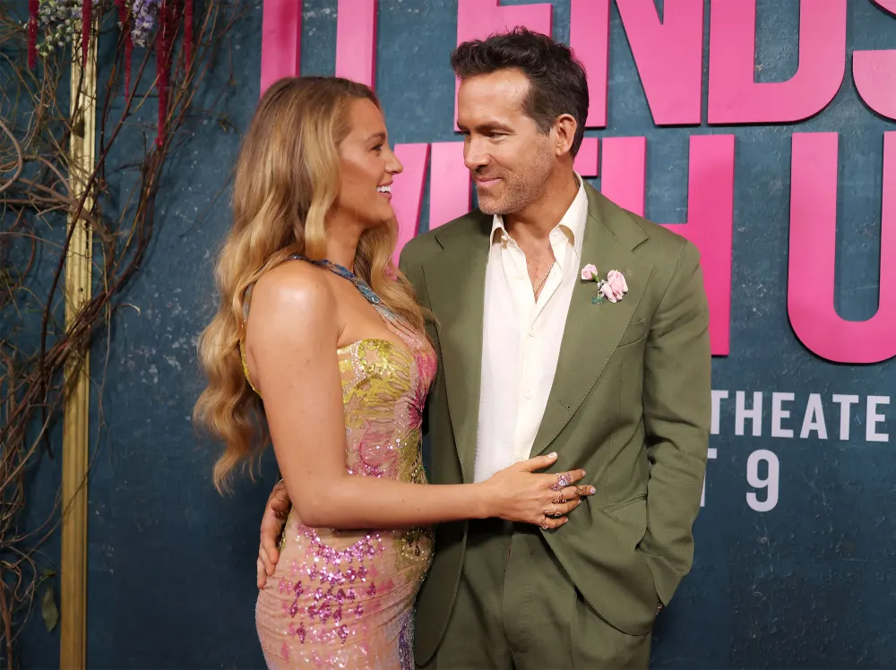 Blake Lively and Ryan Reynolds 2607 Luxury Handbag Shopping Cover Story