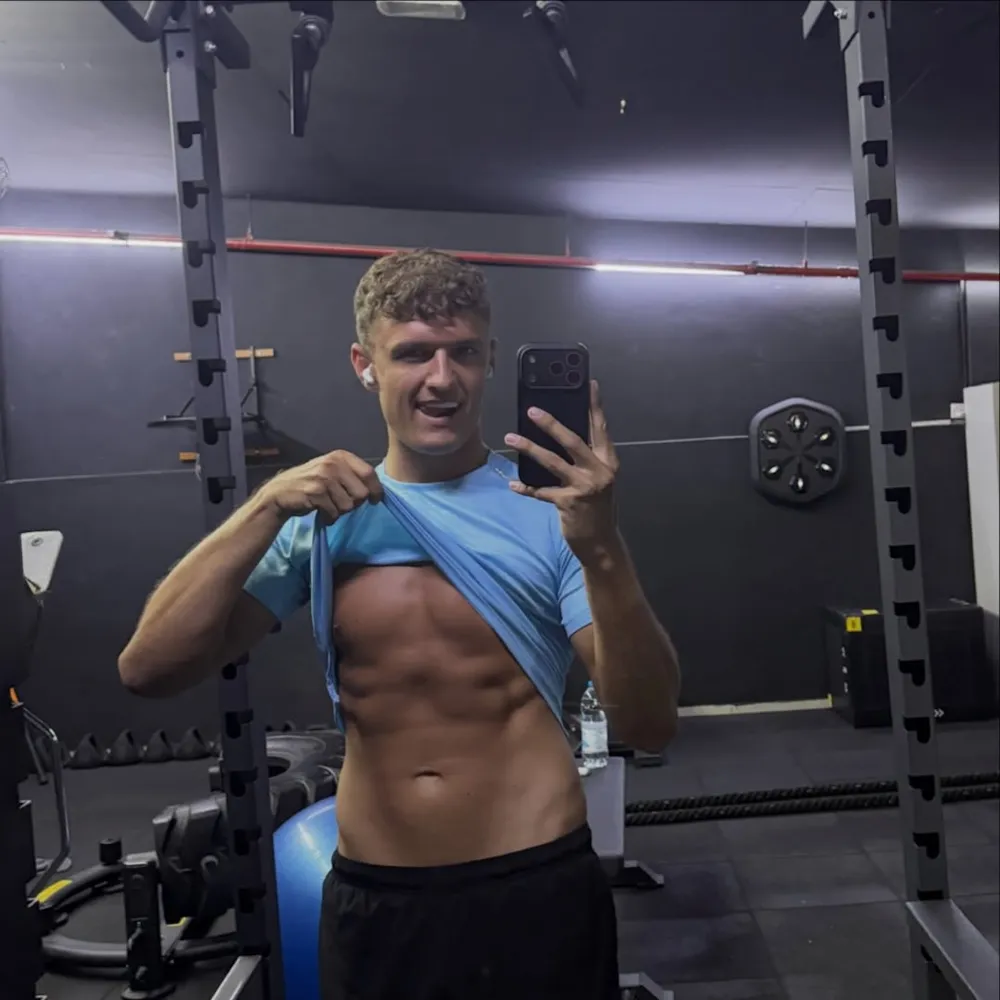 Un asistente al evento de Bonnie Blue dice que es un &ldquo;juego de espera&rdquo; para saber si es el padre: &ldquo;&iquest;Es m&iacute;o?&rdquo;