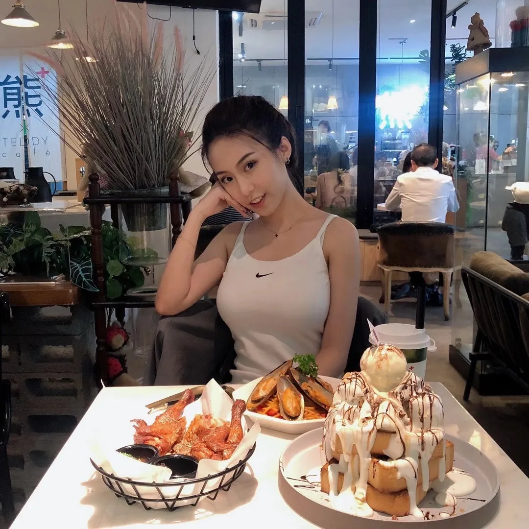 Ex-Boyfriend-Allegedly-Stalked-Woman-and-Shot-Her-to-Death-in-Her-Car