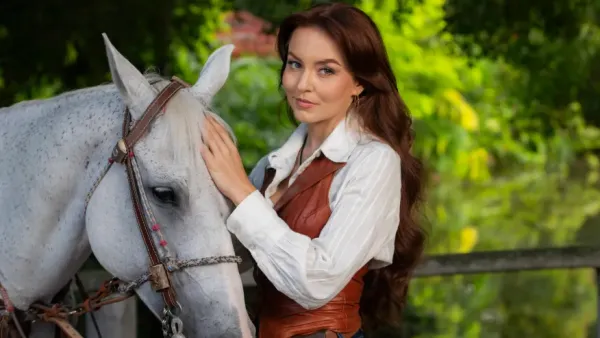 Angelique Boyer es Doménica Montero.