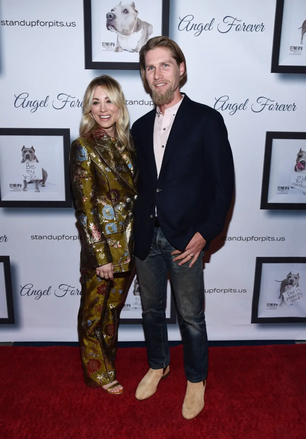 GettyImages-1185337589-kaley-cuoco-karl-cook