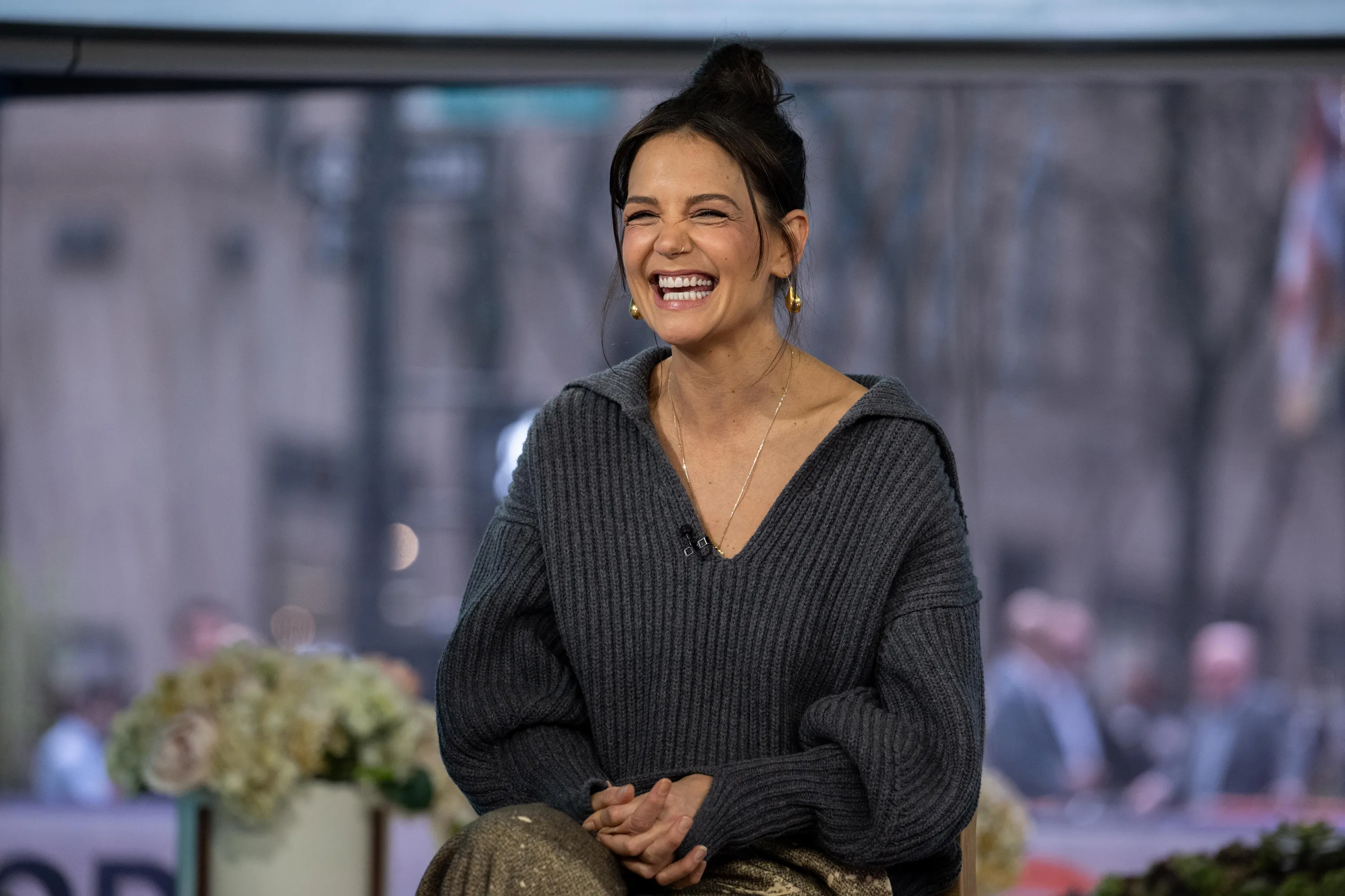 Katie Holmes sweater