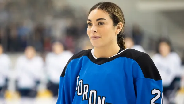 Canada Hockey Player Sarah Nurse Offers Peek at Tiny Olympic Village Room