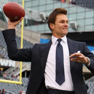 Why Tom Bradys Instagram Story Went Viral Posting Like a Teenage Girl