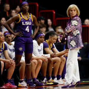 LSUs Flaujae Johnson Admits Coach Kim Mulkeys Fashion Has Improved