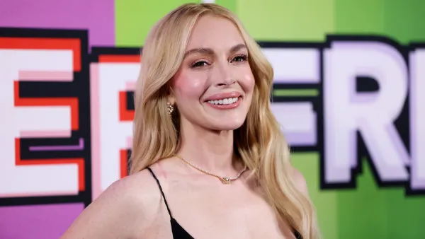 linday lohan workout leggings