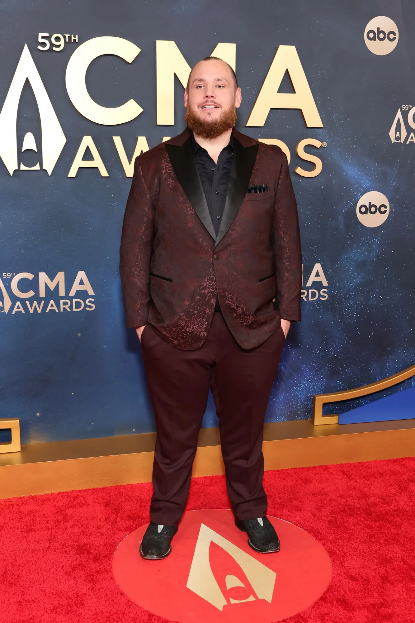 GettyImages-2247543770-luke-combs