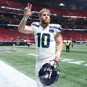 Seahawks Star Cooper Kupp Expertly Trolls Patriots at Super Bowl Parade