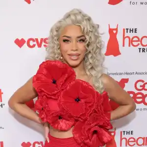 Love Islands Amaya Papaya Says Shes Very in Love With New Man After Bryan Arenales Split