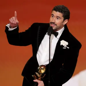 GettyImages-2259486543-bad-bunny