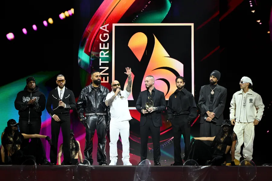 Sech, Jhayco, Eladio Carrion, Arcángel, J Balvin, Mora, Jay Wheeler y Feid.