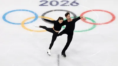 Guillaume-Cizeron-and-Laurence-Fournier-Beaudry-Olympics-GettyImages-2259602681