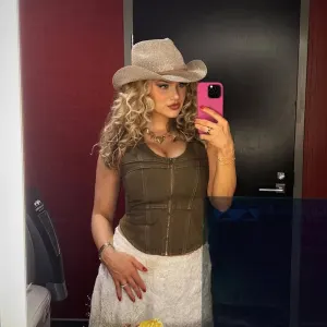 Influencer India Batson Suffers 3rd Pregnancy Loss: ‘Horrific’